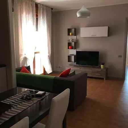 Comfortable, Fresh And Lovely Apartment *